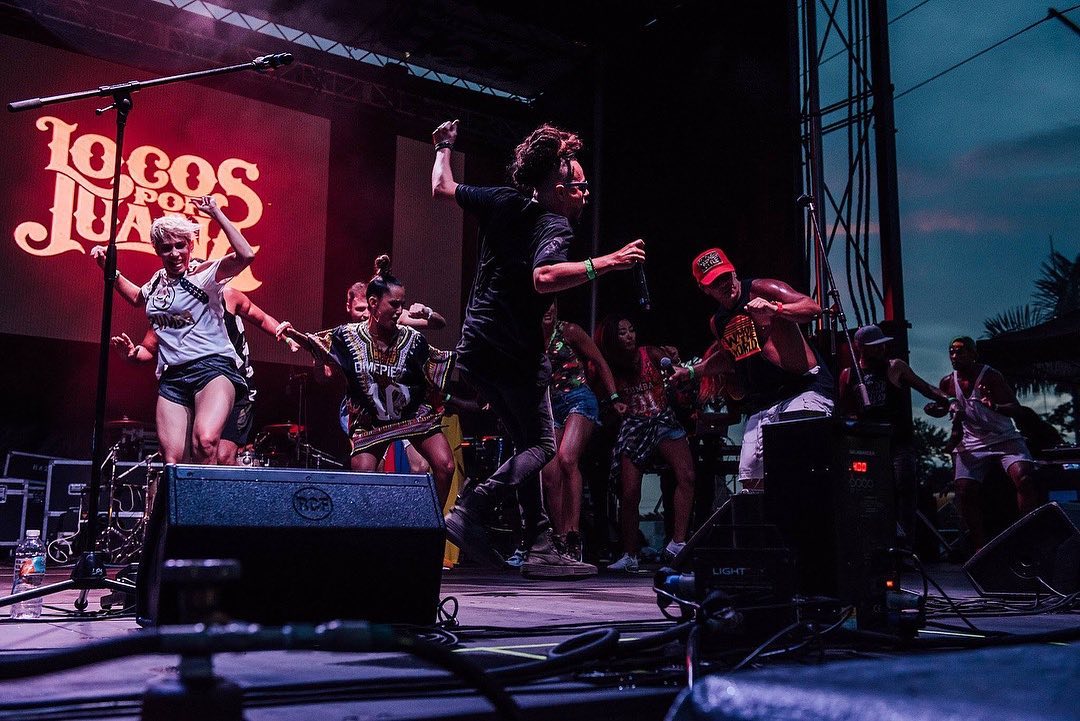 Dancing to #TeQuieroVer with the great <a href="/zumba/">Zumba</a>beto @zumba
#locosporjuana #RTMP #zumba #zumbafamily #zumbabeto #dance