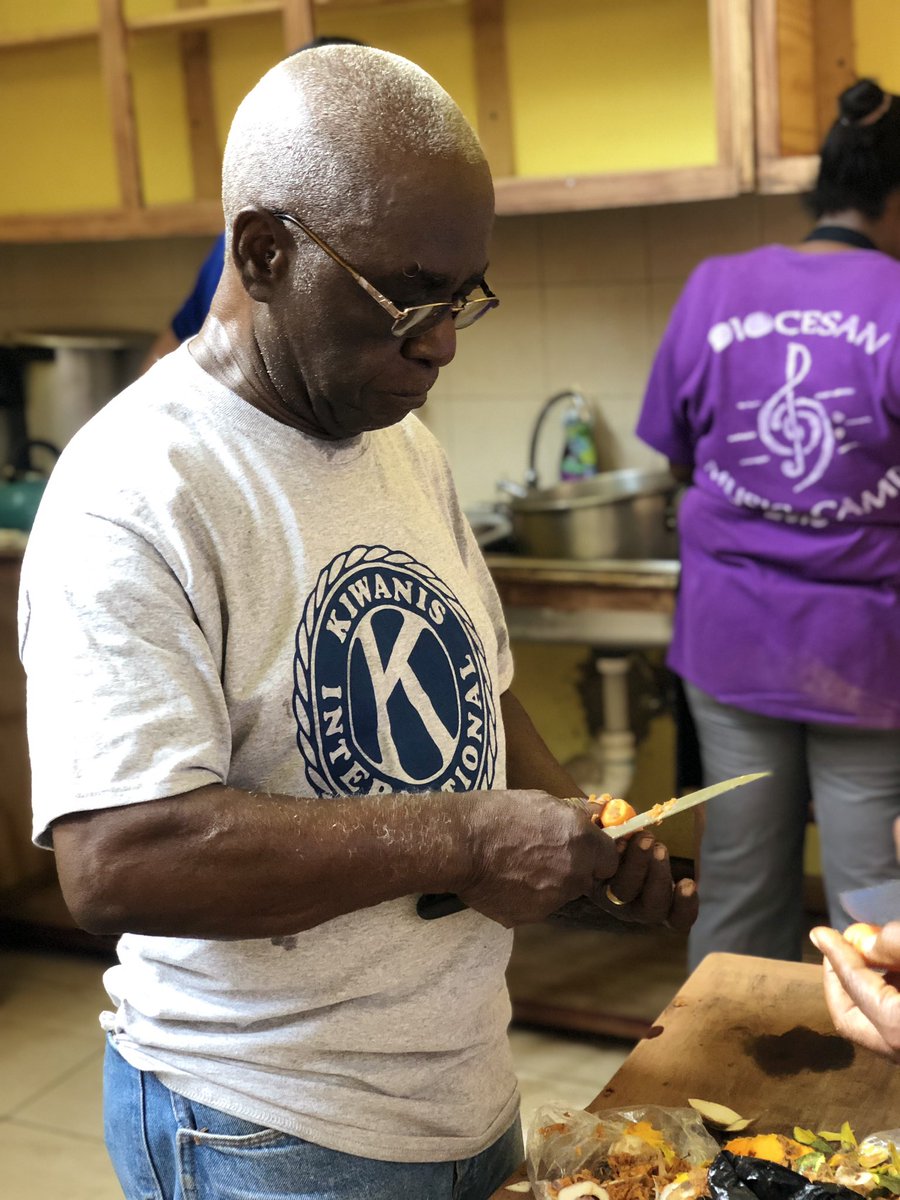 ekprkiwanisclub's tweet photo. ”Pot a cook, everything a simmer dung!”

There are many compelling reasons to decide to volunteer at a soup kitchen, but the bottom line is simple and sincere: We want to help!

#humanandspritualvalues
#teamekpr
#soupkitchen
#kidsneedkiwanis
#kiwanis
#welovetoserve https://t.co/0gzFgx8egB