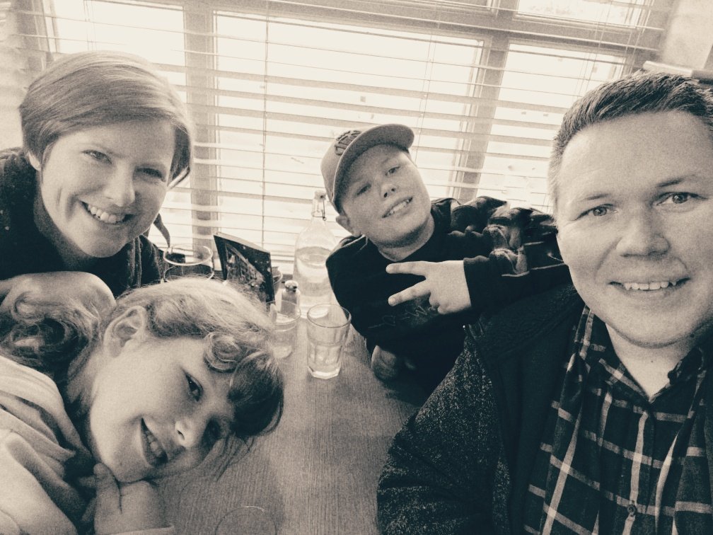 DianeBoyle_'s tweet photo. Dinner out to celebrate.....got a place in school he wanted ๐ #phewf #ulidia #integratedschool https://t.co/A4QfUqWwui
