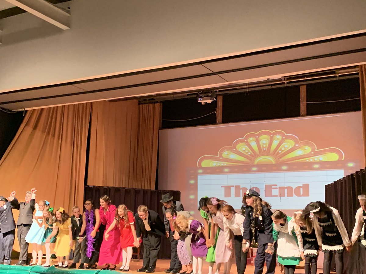 JHorner_CIA's tweet photo. Everyone takes their final bow (even Sandy) as Annie officially closes its run at Southampton!  Thank you to the cast, crew, directors and all the volunteers!  #Annie #STSWarriors https://t.co/0d4oWIVCtR