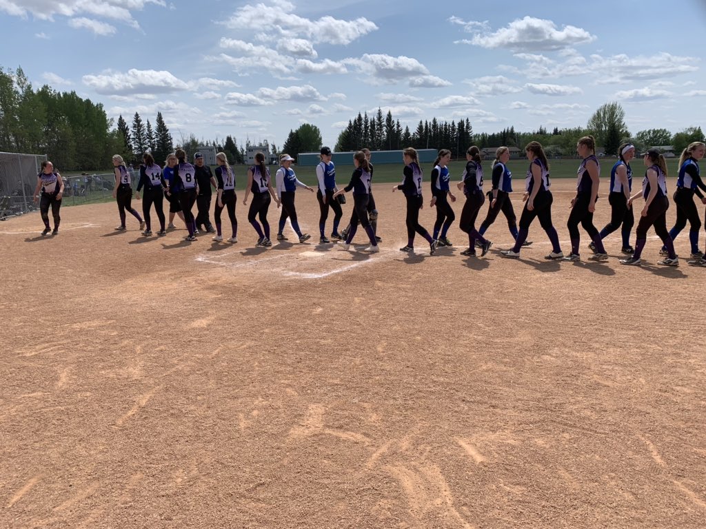 MHSAAFastpitch's tweet photo. Carman advances to the MHSAA Provincial Final with an 11-7 victory over the Vikings of Vincent Massey. https://t.co/BpNaR3OmAL