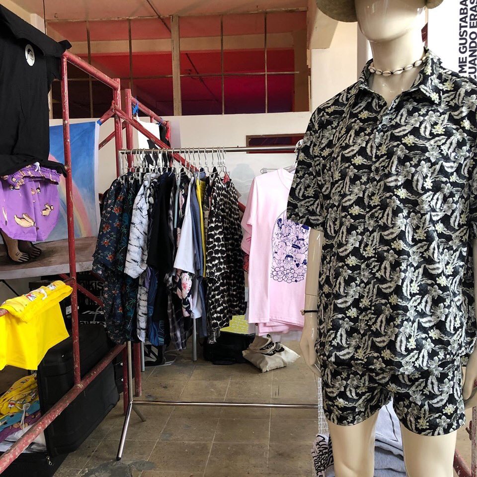 ProhibidoGDL's tweet photo. Mercado negro, Hoy entrada libre hasta las 4pm! https://t.co/JmspHNgcDF