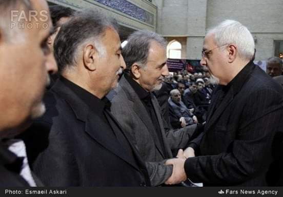 salamesmailpoor's tweet photo. اینان مرزهای وقاحت را با سرعت نور شکستەاند. زنت را در حمام، با اسلحە بکشی. در ادارەی پلیس مانند یک قهرمان از تو استقبال کنند. در تلویزیون با لبخند رضایتی بر لب مصاحبە کنی و صحنەی قتل را بازگو کنی. در فضای مجازی برایت وامظلوما بسرایند، در مراسم ختم هم صاحب عزا باشی. https://t.co/IxkLDasr8w
