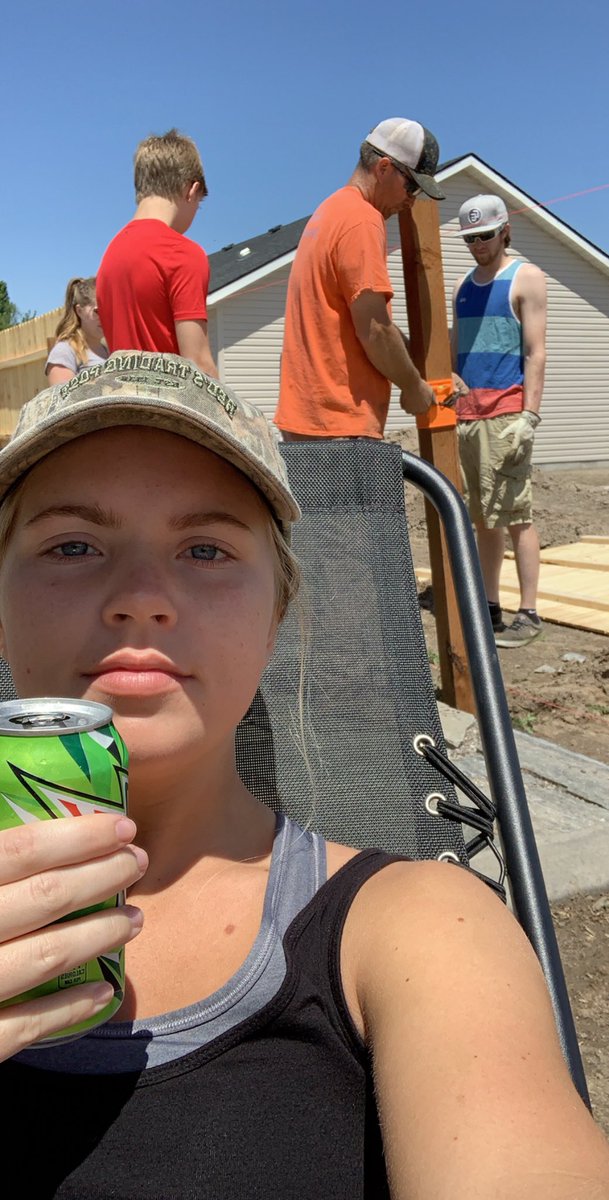 jaylierasmussen's tweet photo. i was told i was to be seen and not heard. so i decided to drink and not work. https://t.co/aGjsYMHQuN