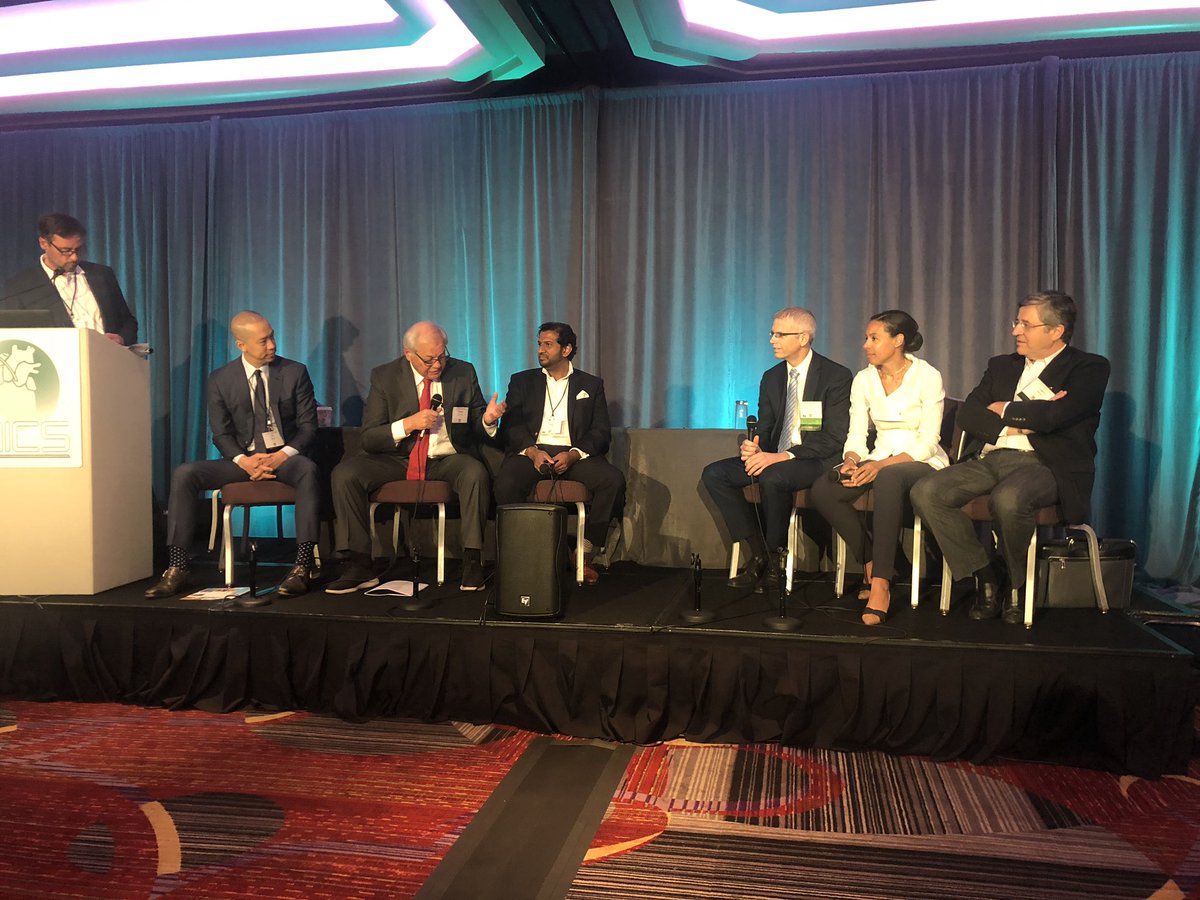 drbypass's tweet photo. The debates are on!! #ISMICS2019 #TAVR vs SAVR, sternotomy vs mini thoracotomy for MV repair. Excellent animated discussion!!! Great format! @DrNivAd https://t.co/XdSJsmgCkb