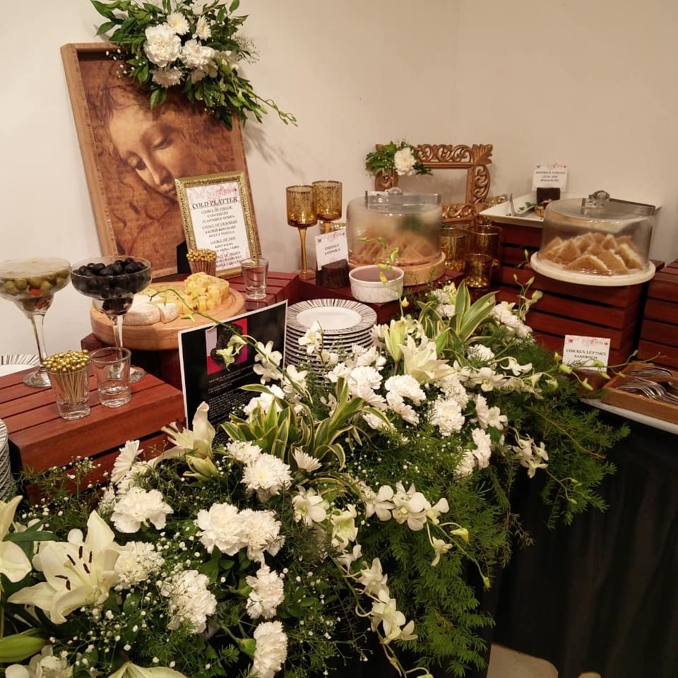 ritupainter's tweet photo. The cuisine the gallery the paintings the guests: all about the show! The look and feel of how we presented #TheThinkingMan @ritupainter @nishjamvwal https://t.co/jX6BxsW9Ow