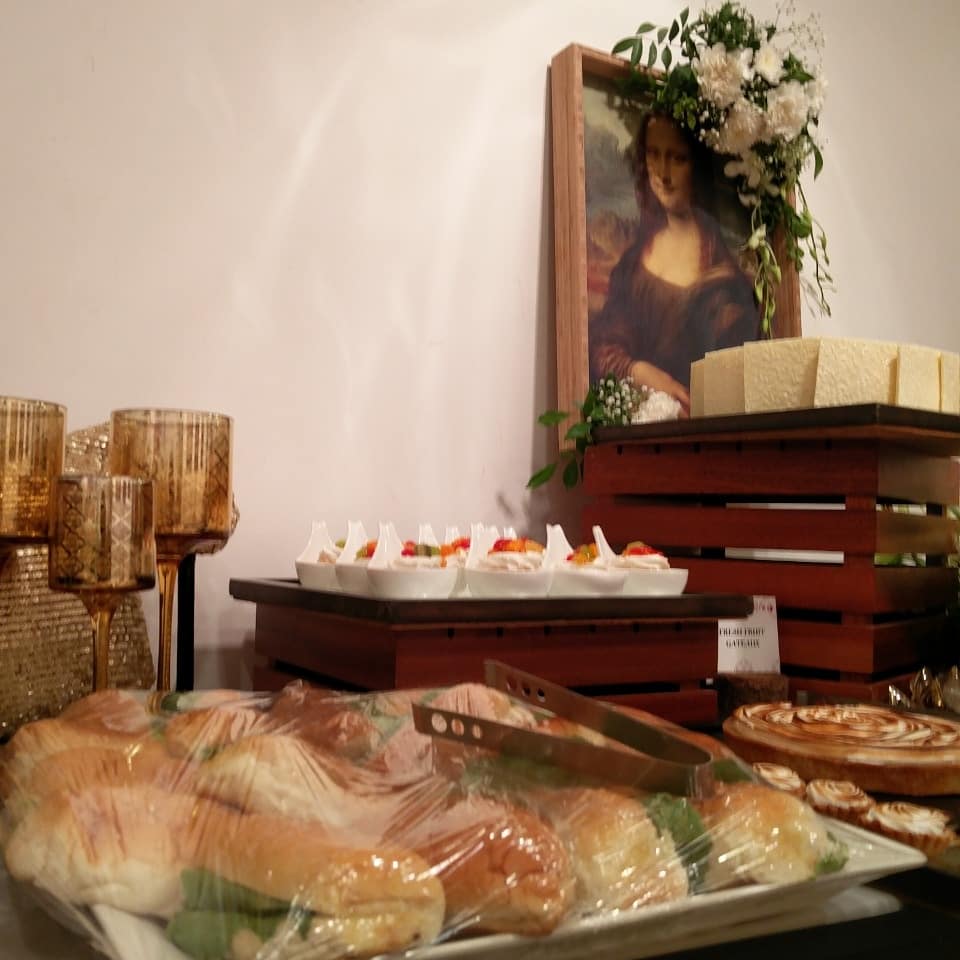 ritupainter's tweet photo. The cuisine the gallery the paintings the guests: all about the show! The look and feel of how we presented #TheThinkingMan @ritupainter @nishjamvwal https://t.co/jX6BxsW9Ow