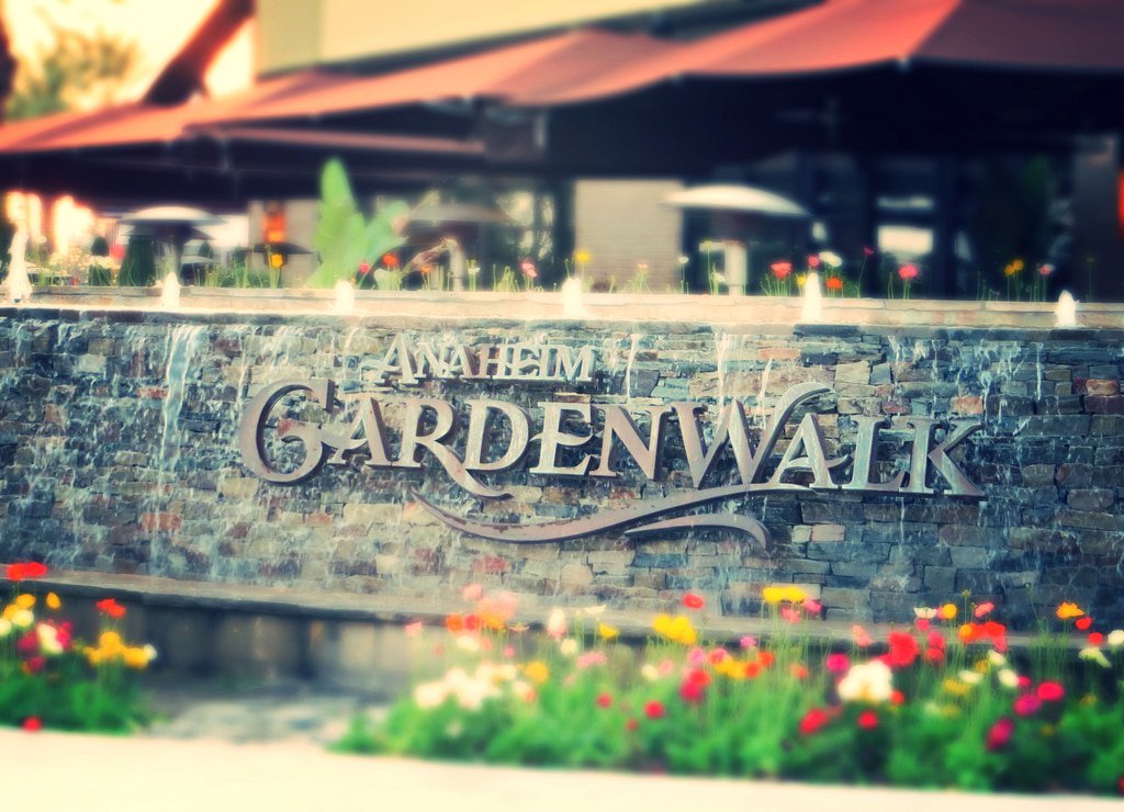 Anaheim Express Inn tweet media