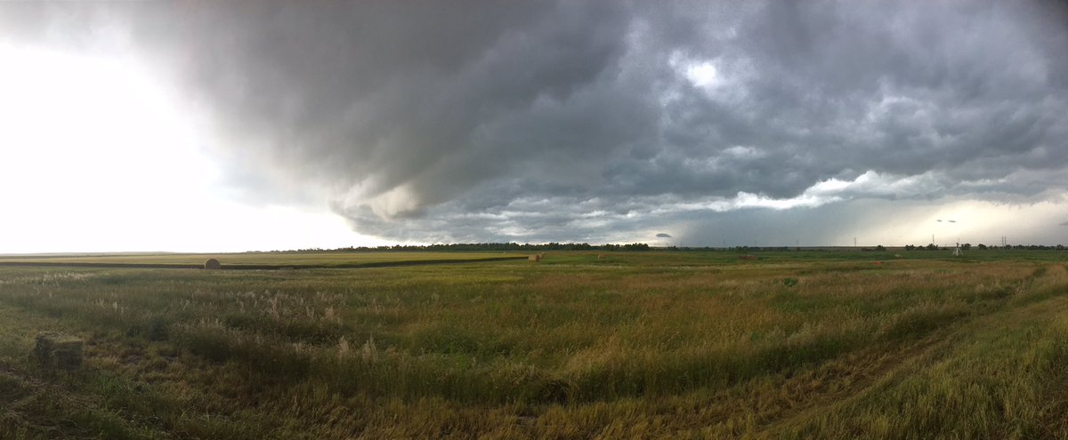 ryanrachaelj's tweet photo. Progression of the storm this morning. About 9am #phwx #bvco #slapout https://t.co/EZ1Ulq9ZeW