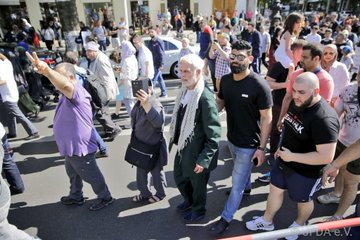 View image on Twitter