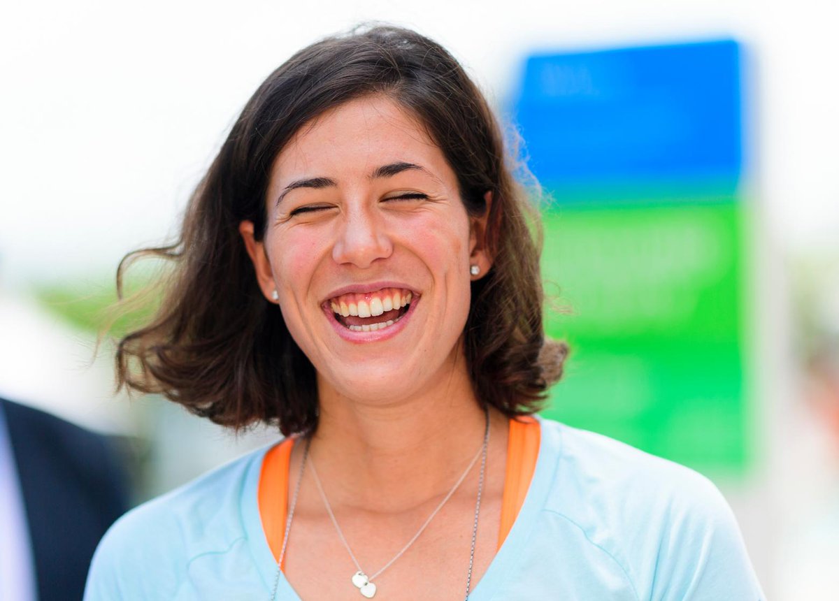 MuguFan's tweet photo. Fact: I like Slam > WTA tournaments because they give me an opportunity to post all Garbiñe's possible images during the day off 😂❤️
#loveslam https://t.co/S8mzJPEcwG