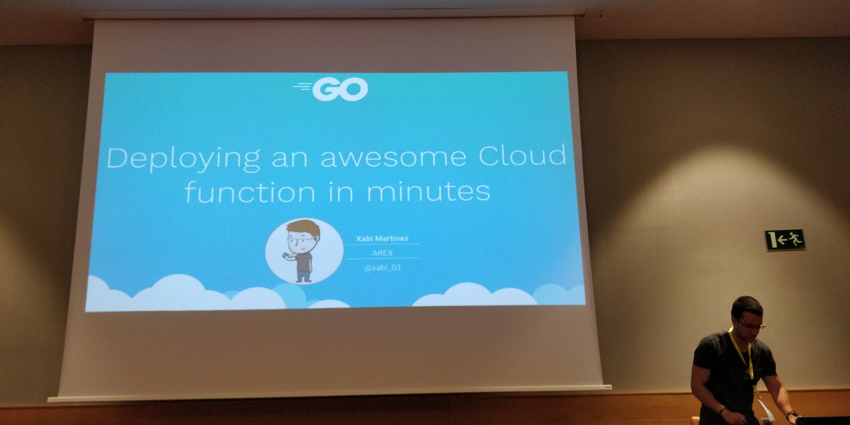 charly3pins's tweet image. my friend @xabi_03 giving a lightning talk at @gopherconeu about #googlecloudfunctions #GopherConEU