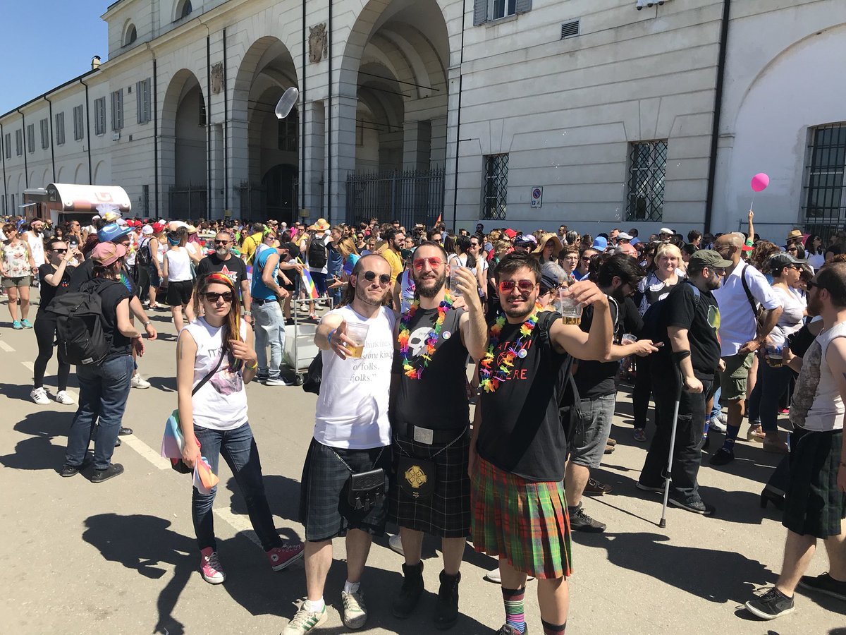 luci69dc's tweet image. #modenaPride