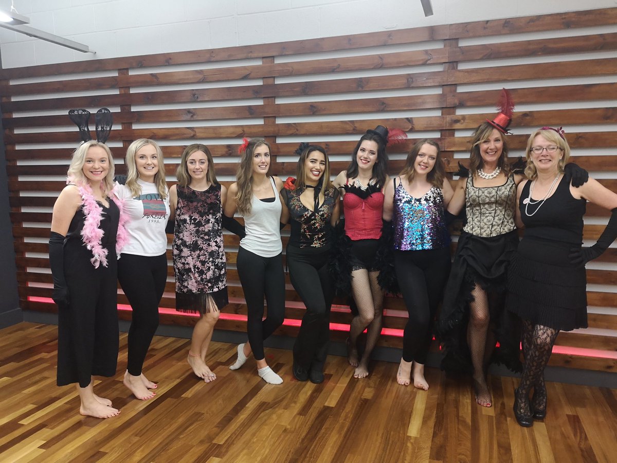 GeorgiaTCC's tweet photo. My first of 3 hen parties today in #Bath.... Great start to the day with Annabelle's #burlesque #henparty your cancan performances were spectacular!! Loved the outfits too #feathers #heels #ladymarmalade #Henpartyideas #dance #theme @CheerleadingCo https://t.co/o5vMU264nj