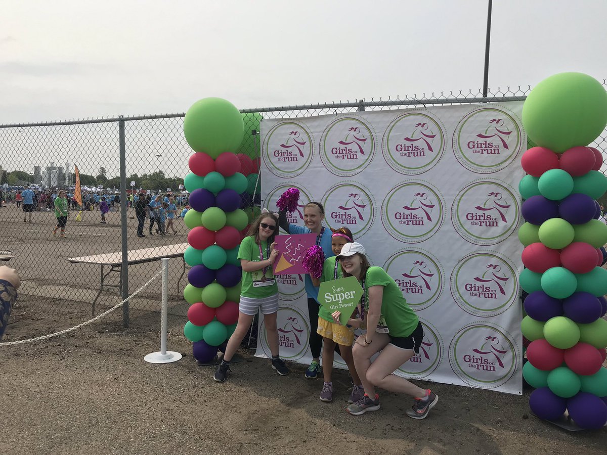 BryanEBass's tweet photo. So proud of all of the runners from @LMAP_SPPS who completed the 10 week Girls on the Run program and participated in today’s 5K. Go GREEN WAVE! https://t.co/GPM9q7Wu0F