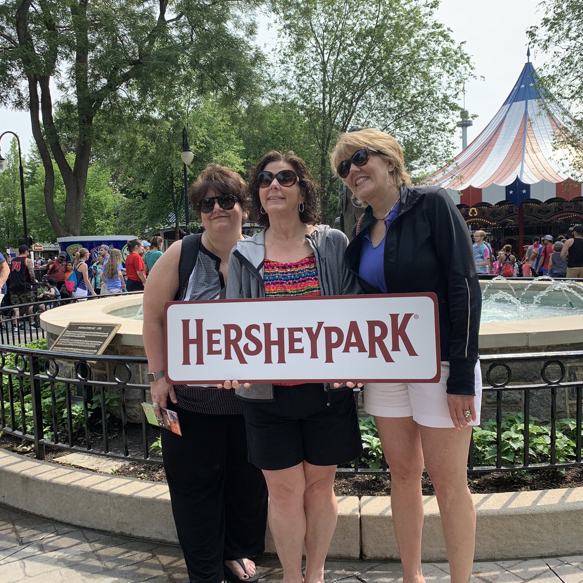 Started the day having breakfast together and off to the park!