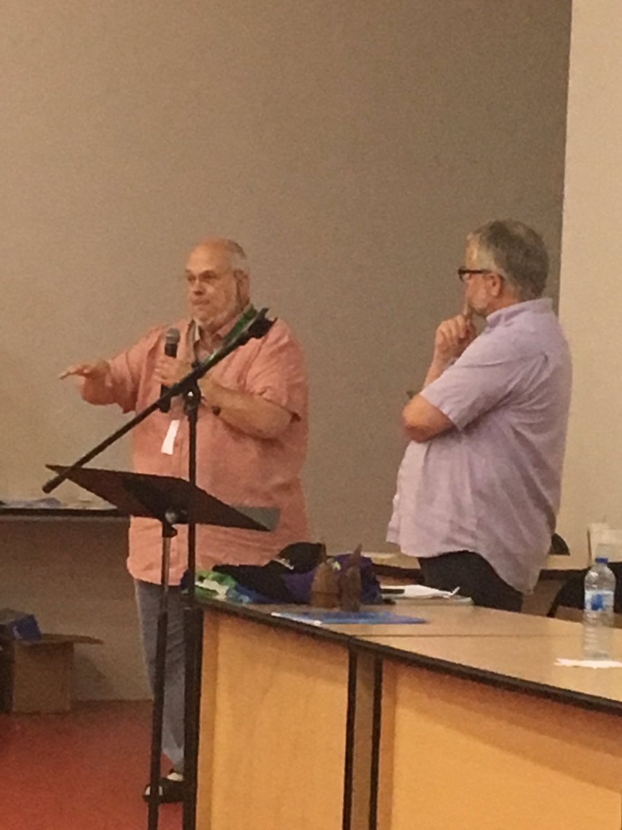 PuyadeL's tweet photo. Merci également à Jean-Lou Peterschmitt pour ses 5 ans en tant que pasteur de l'Union. #SynodeUEEL2019 https://t.co/Xz904pomDM