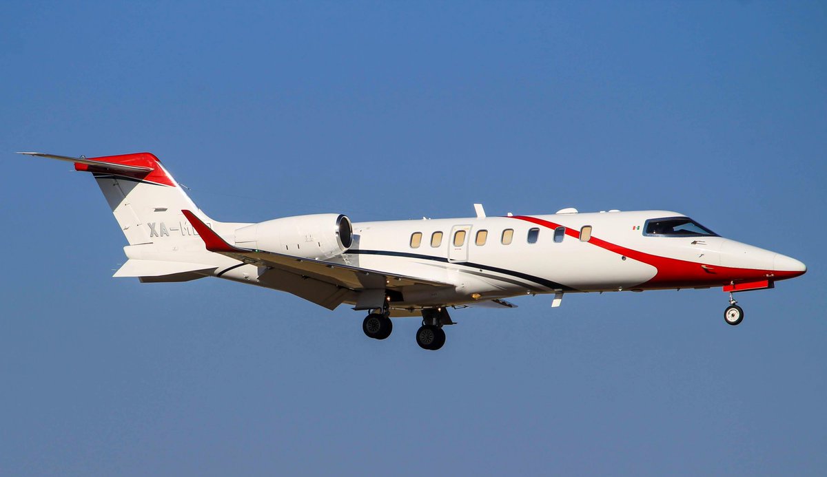 XBRomeoDeltaYan's tweet photo. Learjet de Aeromexico private jets

#aerolineasejecutivas #learjet #FlyAle #avgeek #privatejets #planespotting #aviationphotography #aviationdaily #aviationlovers https://t.co/O3fvmyvlXd