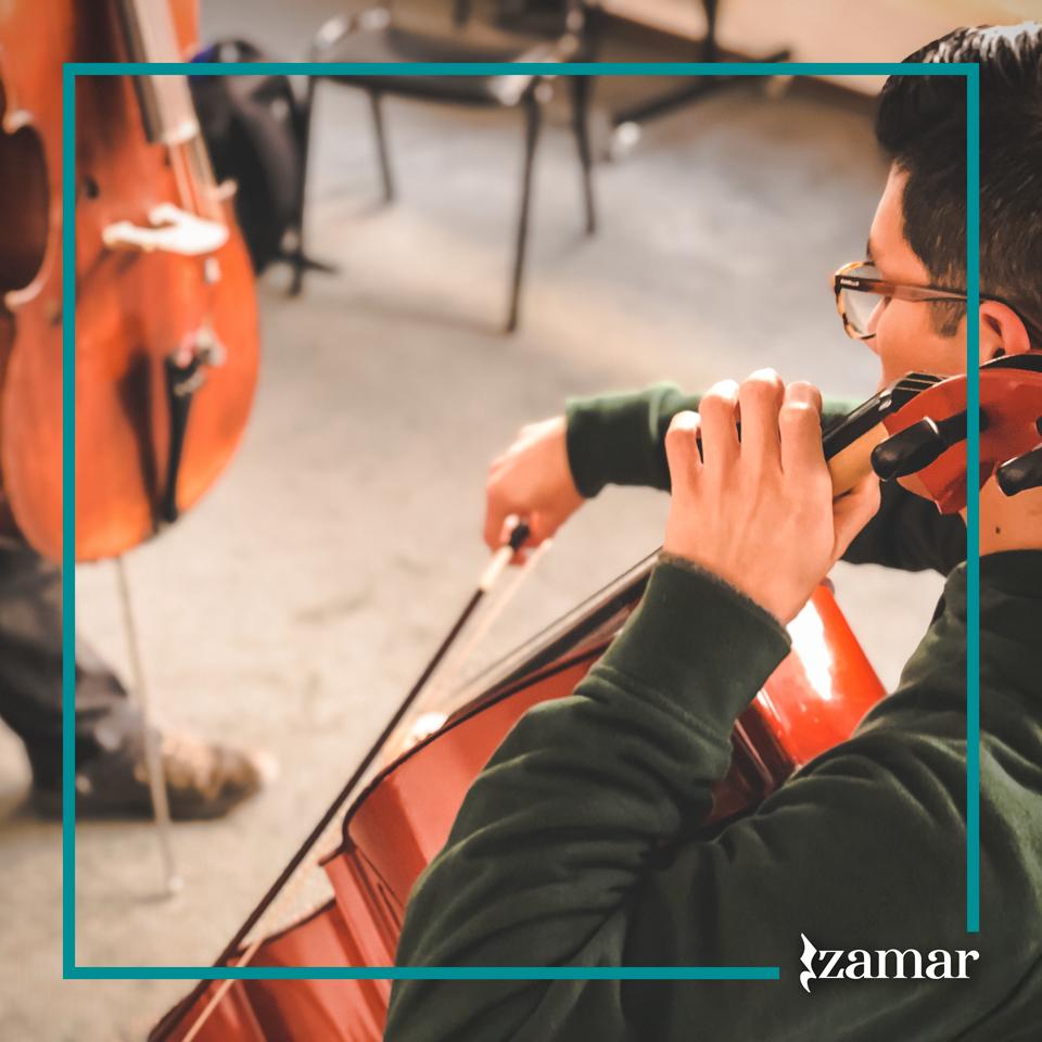 ZamarCcint's tweet photo. Iniciamos el día con clases de #cello ¿Quieres aprender o perfeccionarte en tu instrumento? Tenemos cupos para nuestras clases. Puedes inscribirte en el link de nuestro perfil, para más información envíanos un DM - Resonando la voz de Dios #institutozamar #ccint https://t.co/uzmqWaerR6