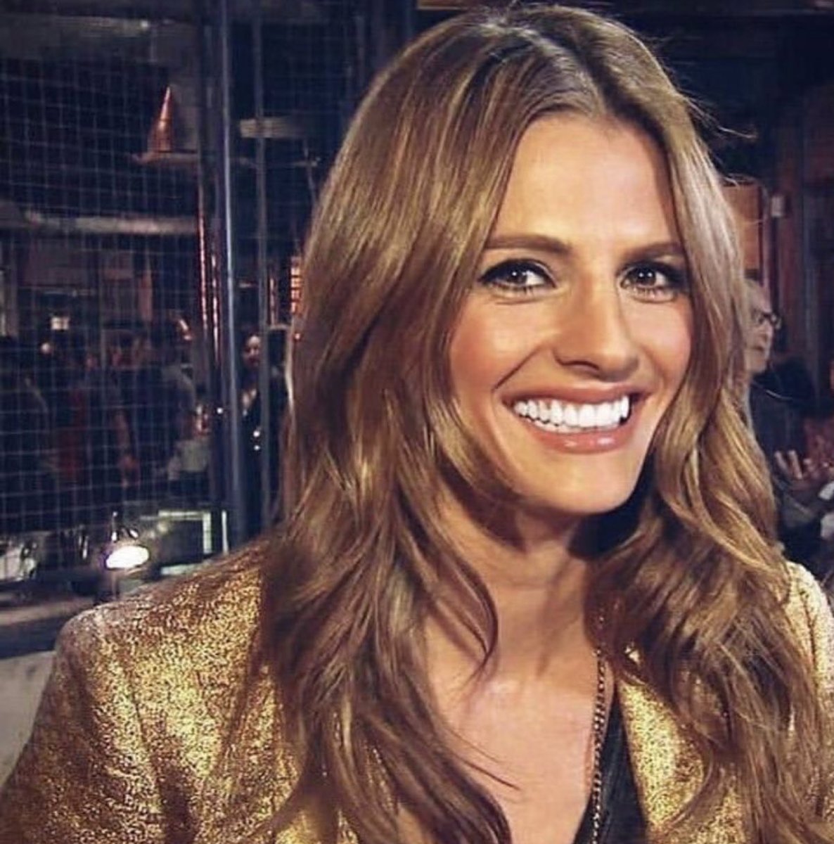 stana_katic_fr's tweet photo. #StanaSurInsta
" #RetourEnArriรจreDuVendredi ๐๐๐๐ #Cheeeeeeeeese
#๐ง"
* La photo est extraite de la cรฉlรฉbration du 100 iรจme รฉpisode de #Castle en 2013 *
#StanaKatic
https://t.co/QfjGIxulRc https://t.co/RPIycCDIyT