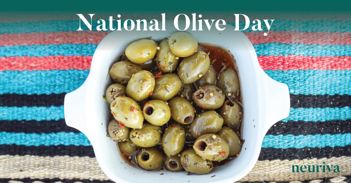 Neuriva_US's tweet image. In support of #NationalOliveDay, Brain Health Network member @DenbyNigel recommends a Mediterranean-style diet rich in fish, whole grains, green leafy vegetables, nuts and OLIVES, which may help support brain health #BrainBetter