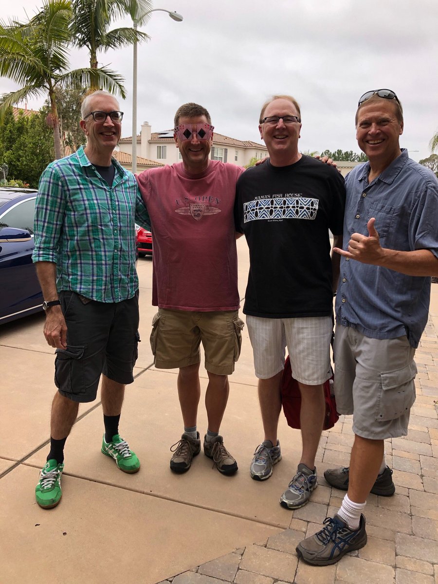 bjondek's tweet photo. Four of our monthly game crew caravanning to Vegas...and away we go! https://t.co/8WtOxSPQLL