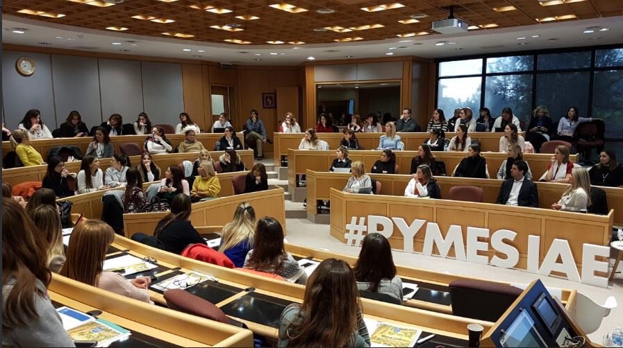 iriniw's tweet photo. “Los desafíos de la Mujer #PyME en La Empresa Familiar”Gracias @IAE_Austral por la invitación! Esta sala llena nos indica el enorme potencial de desarrollo social y económico que tenemos si seguimos trabajando en la inclusión de la Mujer en el sector productivo!! https://t.co/YdQ6gGVf1a