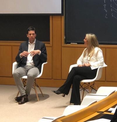 iriniw's tweet photo. “Los desafíos de la Mujer #PyME en La Empresa Familiar”Gracias @IAE_Austral por la invitación! Esta sala llena nos indica el enorme potencial de desarrollo social y económico que tenemos si seguimos trabajando en la inclusión de la Mujer en el sector productivo!! https://t.co/YdQ6gGVf1a