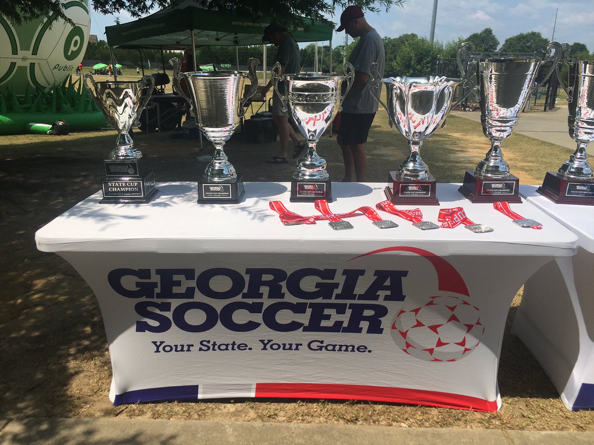 mxa_sha's tweet photo. #GeorgiaStateCupFinals Trying to bring home the big one. #CFCRedstar #U17Girls #ColumbusGa @LedgerEnquirer @RedStarCFC https://t.co/xfBbv7N0zZ