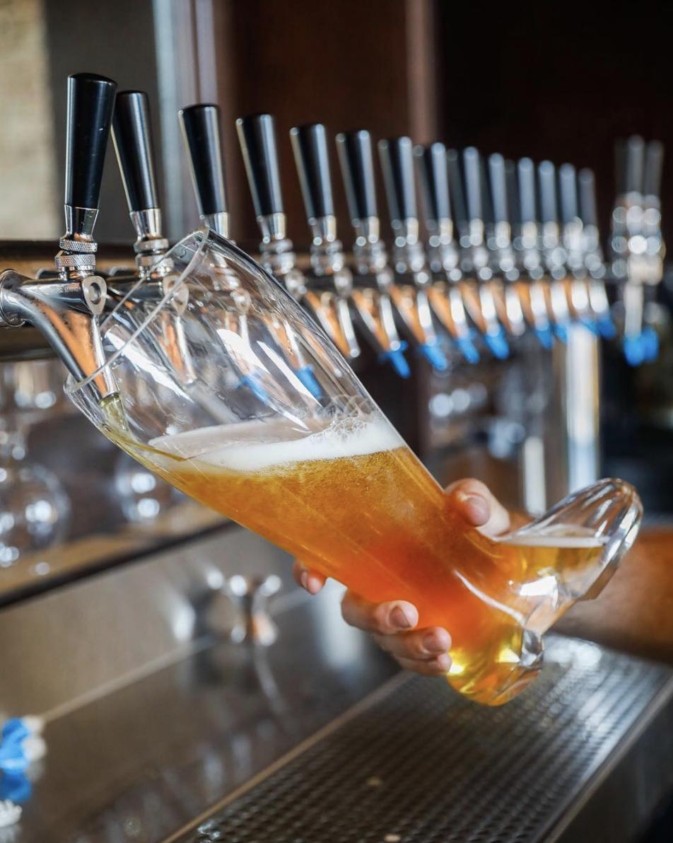 It's Saturday and you're an adult, right? Get the damn boot if you want it! You earned it.
#DasBoot #DTLA #ArtsDistrict #LABeer #CraftBeer