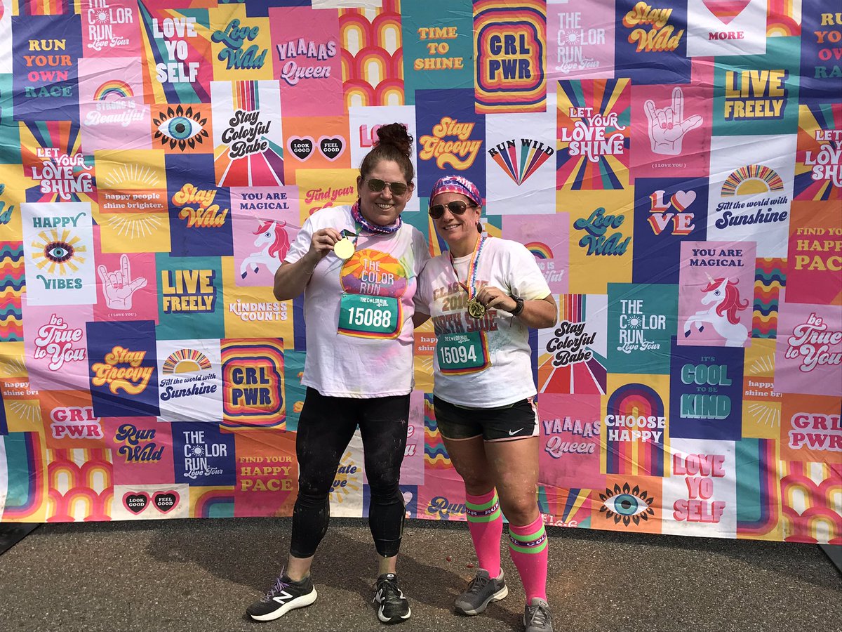 MsgibsonM's tweet photo. Colleagues that run together have fun together! #happiest5k @ColorRun #ewta https://t.co/jwP3ZTy82g