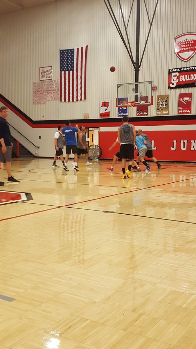 blackboxintl's tweet photo. Jensen Smith Tournament underway, help us honor him and support Blackbox! https://t.co/EzM33Zi1Sj https://t.co/u33XgkiR7N
