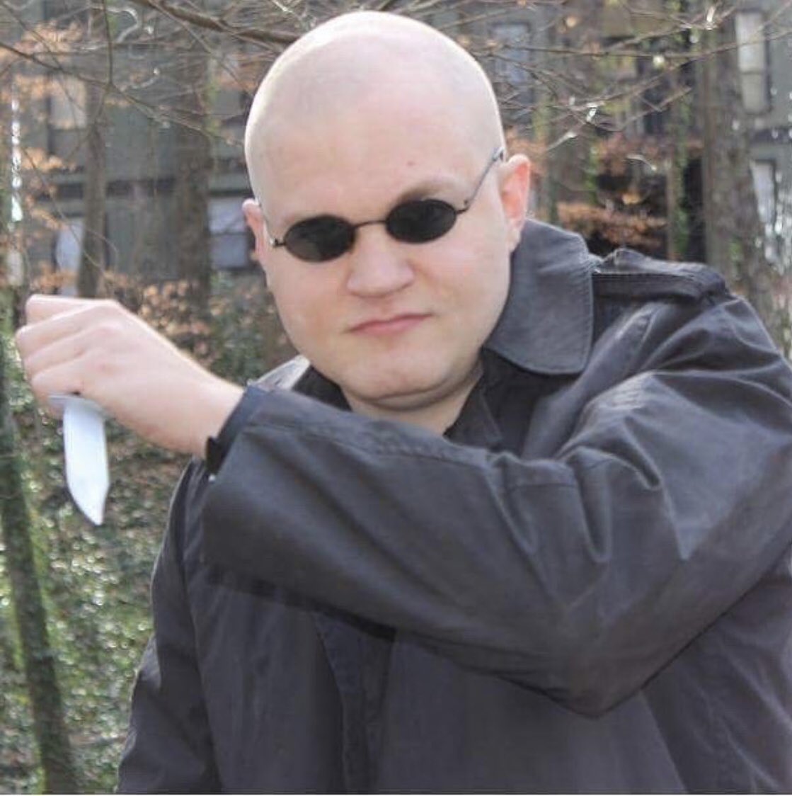 halfbath76's tweet photo. When she says she has a boyfriend #followforfollow #followtrain #SaturdayThoughts https://t.co/cDsvJbXX4M