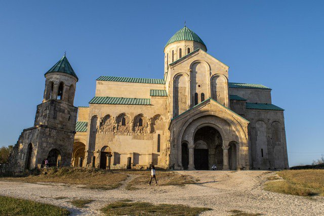The Helpful Guide to Sightseeing in the City of Kutaisi, Georgia travelsewhere.net/kutaisi-georgi… #travel #wanderlust #georgia