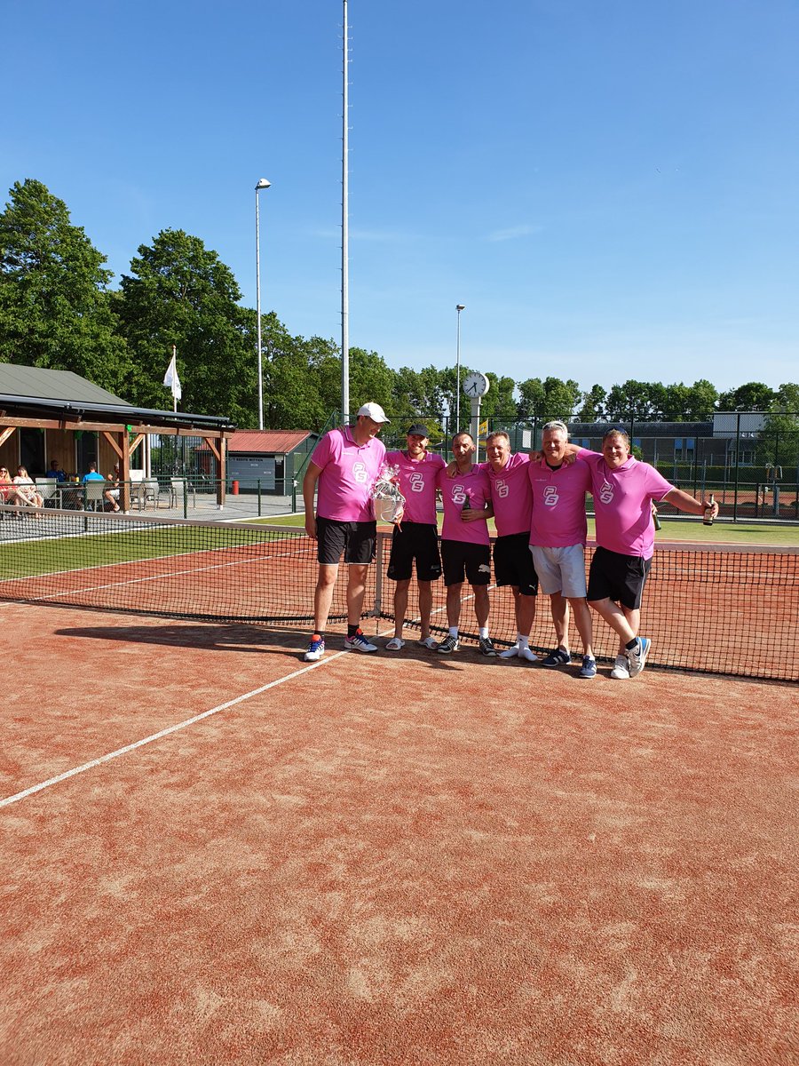 Heren 1 eerste wittien kampioen!! <a href="/Bremannet/">BREMAN.NET - DRONE en MEDIA</a> <a href="/genemuideninfo/">GenemuidenActueel.nl</a>