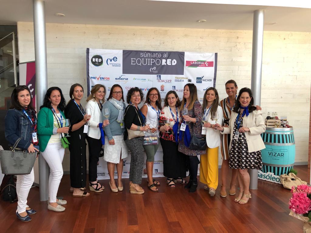 welcomecyl's tweet photo. El pasado viernes 31 de Mayo se celebró el evento #RedNetworking de #RedCVE en @bodegasvizar con todos nuestros compañeros de @cve_red
No pudimos asistir pero sabemos que fue un eventazo.
Enhorabuena a los organizadores.
Y gracias por su apoyo a los patrocinadores https://t.co/c2kqgwrZgT