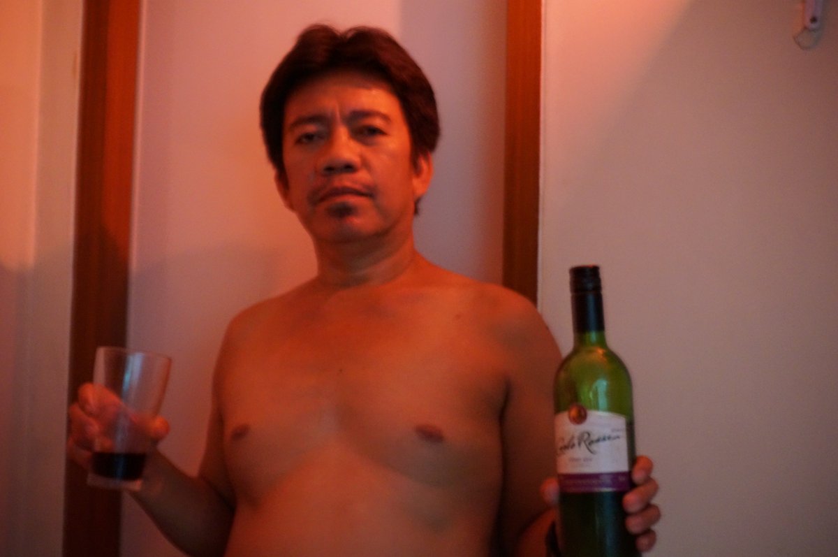 gesllainee's tweet photo. my tatay is a mOOD!! 🤣🤣 https://t.co/A9GgsYlDFo