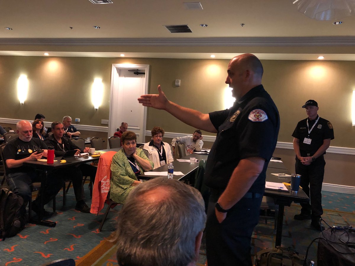 BaliBabi's tweet photo. Final day of CERT Fun! #listos #CaliforniaForAll #CertStrong https://t.co/DGzqGQnKmQ