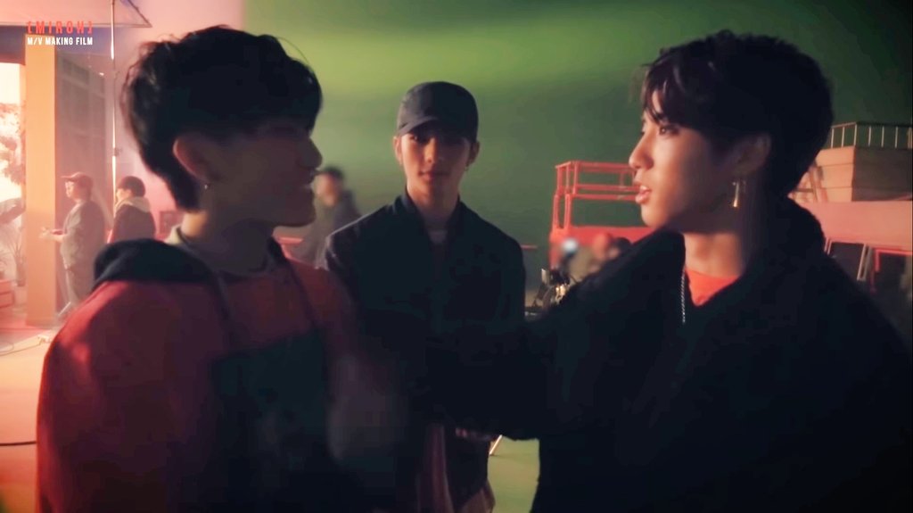 smlul's tweet photo. #Changbin 🍕🐿 #Han
🖤 #StrayKids #스트레이키즈 #창빈 #한지성 #BinSung #HanChang https://t.co/KulJspltqS