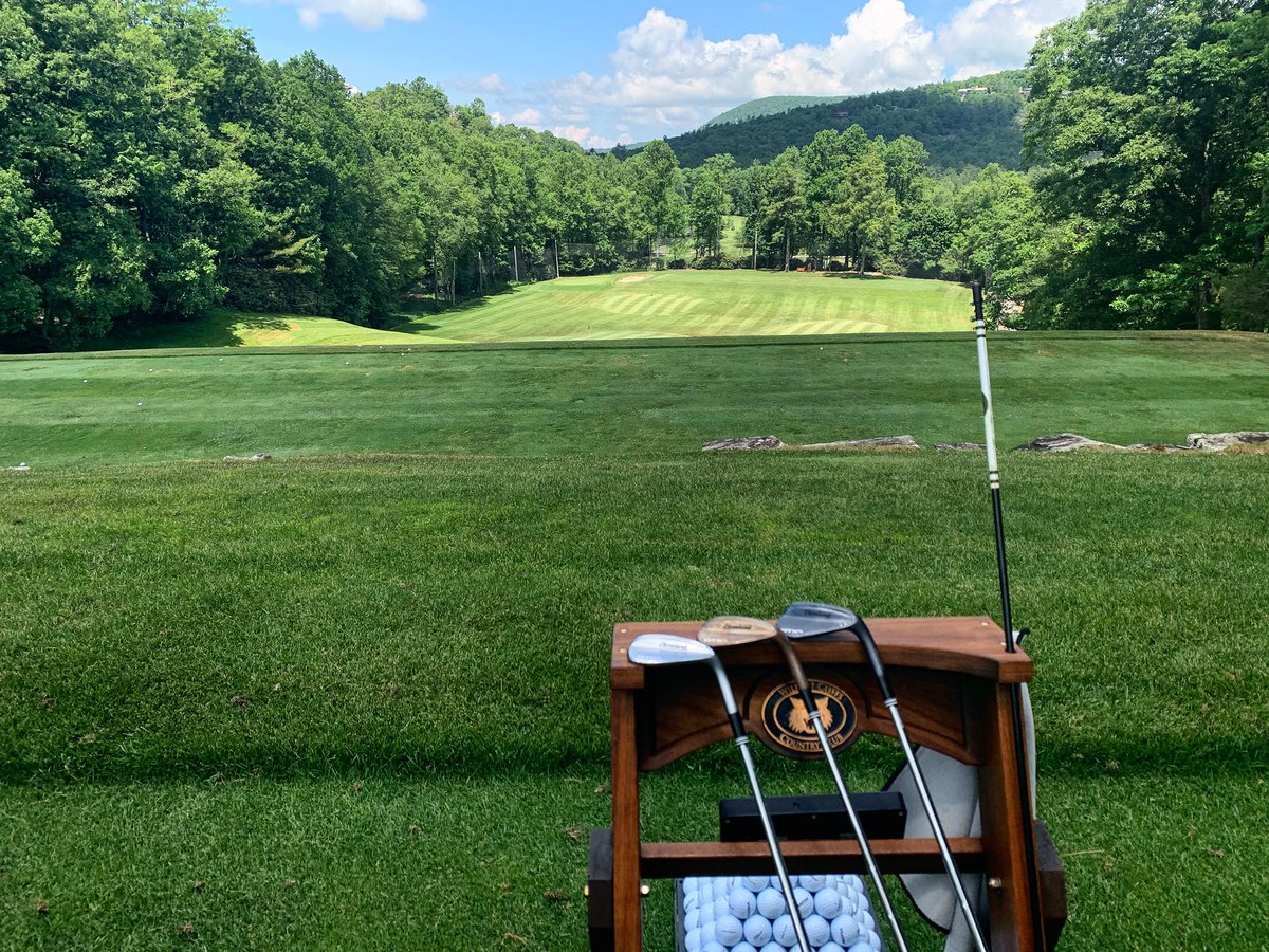 CarolinasSrixon's tweet photo. Scoring Clinic Today at Wildcat Cliffs!
#clevelandgolf
#wherescoringmatters https://t.co/aYOvz8CYzj