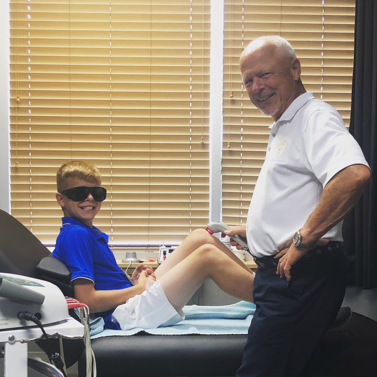 EliteTennisClub's tweet photo. We’ve got the best Doc around 👨‍⚕️🎾💙 https://t.co/vUuMUTMQVo
