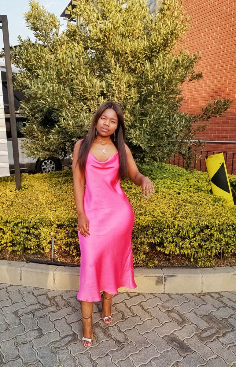 Nthabi_m_'s tweet photo. Ke kopa fire emojis ko comment section. 😊 https://t.co/rLb6OUFtmn