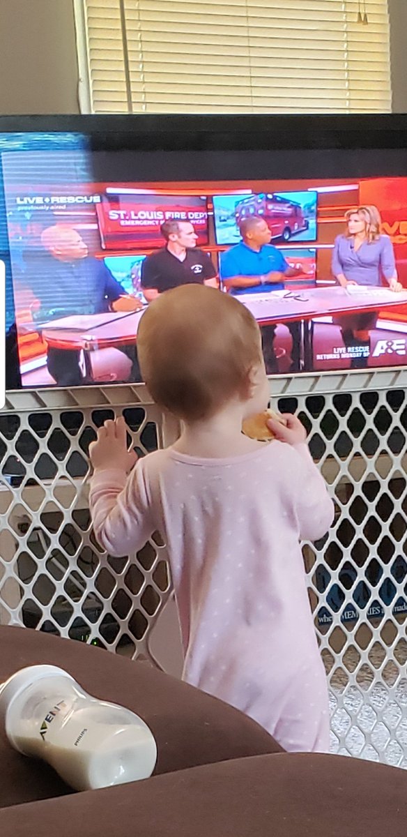 brittjmarie's tweet photo. Eating her pancakes and watching #LiveRescue #LivePD #livepdnation #love #BackTheBlue https://t.co/CZCTSLctTZ