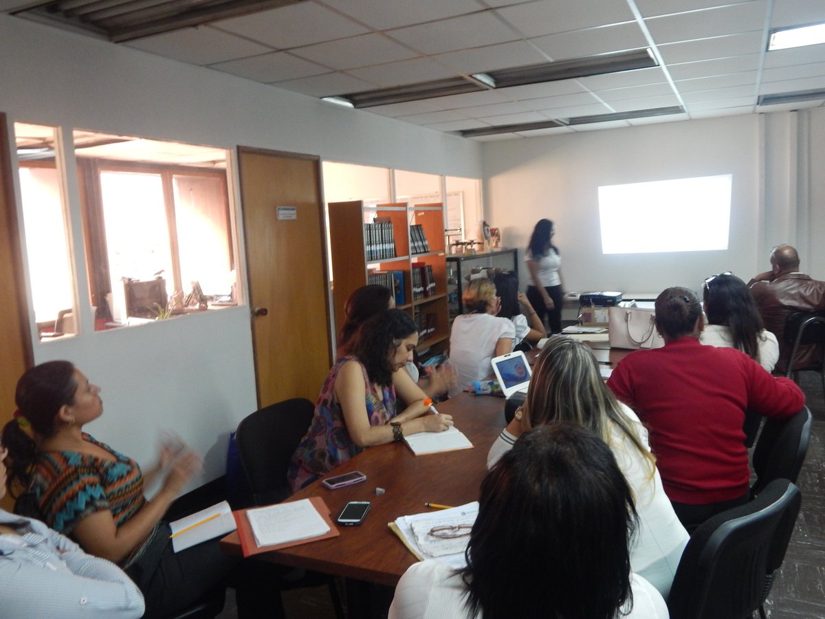 #EnDesarrollo #CENAMEC, Jornada de Socialización de Trabajos de Grado PNFA Inglés para Primaria, con la participación los Edo. Miranda, Vargas e invitados Tutores Nacionales y Regionales  y PNF. DTTO. Capital
#DiálogoPazYDemocracia  <a href="/NicolasMaduro/">Nicolás Maduro</a> <a href="/aristobulopsuv/">Aristobulo Isturiz</a> @MPPEDUCACION