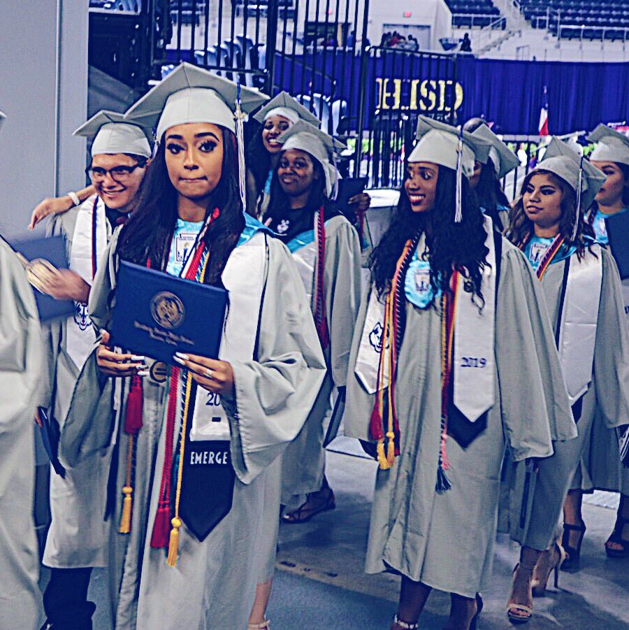 HISD_Outreach's tweet photo. @WHS_HUSKIES @_WHS2019
Join different groups + forge connections with/ people you're unfamiliar with.
#WHSBlueprint @HuskyOutreach https://t.co/Ew7dpIJ3td