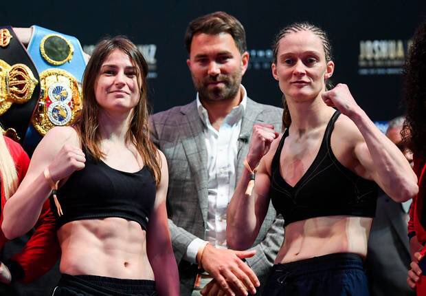TineHollevoet's tweet photo. I will be cheering for Delfine Persoon tonight! 🥊 A world class athlete and full-time police officer in 🇧🇪 @federalepolitie #TeamPersoon #boxing #lightweight https://t.co/1djICVGTcP