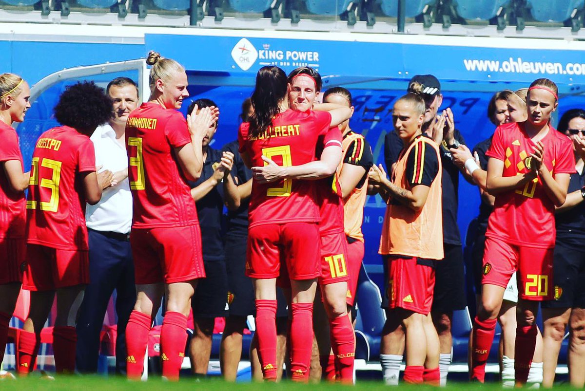 BelRedFlames's tweet photo. Mixed emotions today... 😊 A good game but sad to see @AlineZeler go 😔 #BELTHA #COMEONBELGIUM 🇧🇪 https://t.co/wV4KQ47Tg0