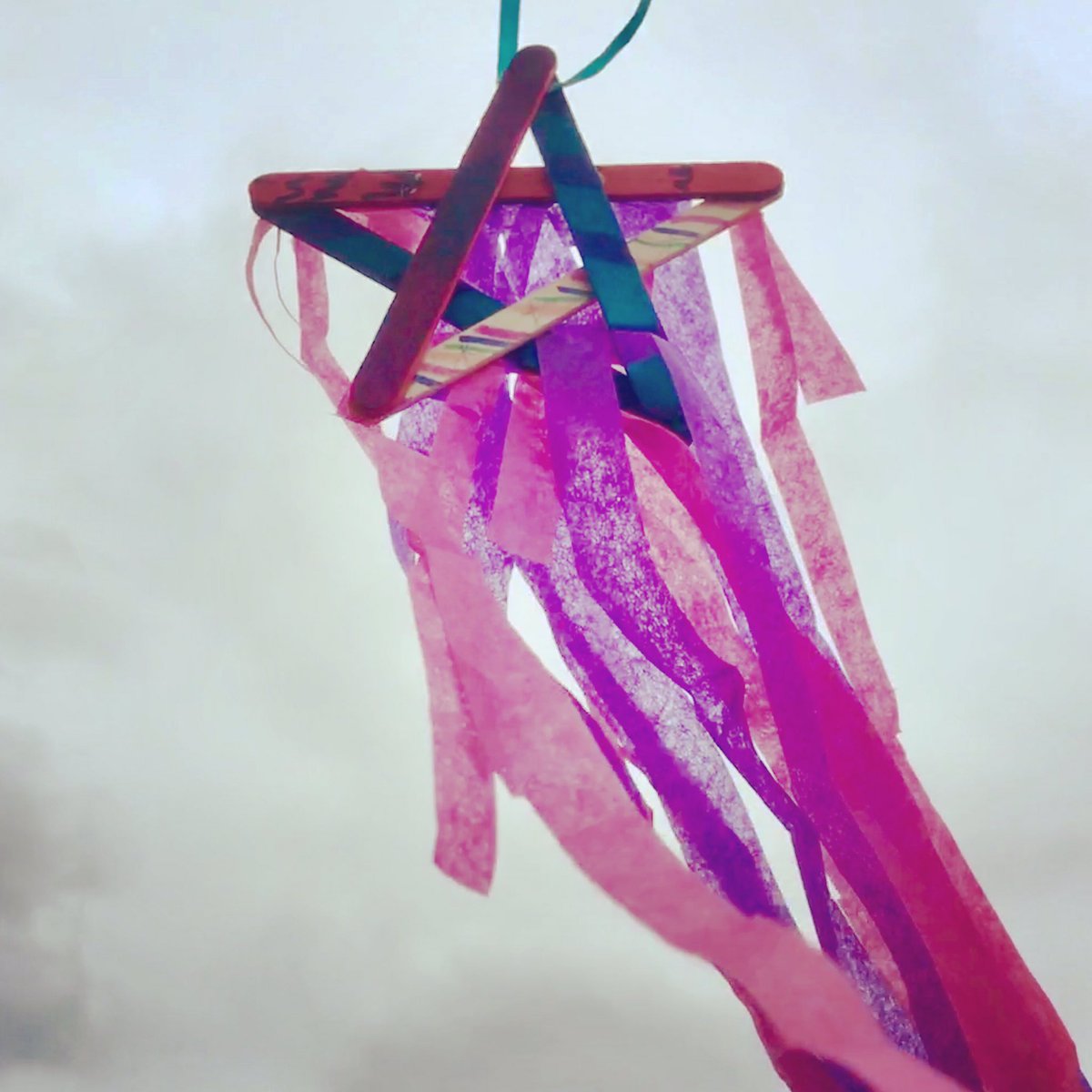 BenchmarkBrew's tweet image. Kid Craft Saturday is here. Join us at HQ 1pm - 2pm. Crafts are free for kiddos with a purchase by an adult at the bar.