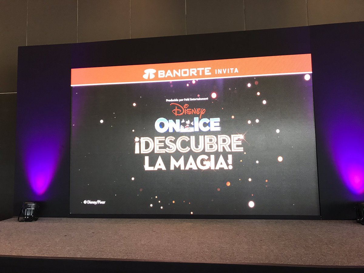 Cineinformacion's tweet photo. En la conferencia de prensa de #DisneyOnIce #DescubreLaMagia donde #JulietaGonzalez #MarleneToussaint y #HugoPacheco nos platican de todas las novedades que tendrá @DisneyOnIce @seitrack @FeldEnt ⛸⛸⛸ fotos: @lizgil https://t.co/M1B36GqaEG