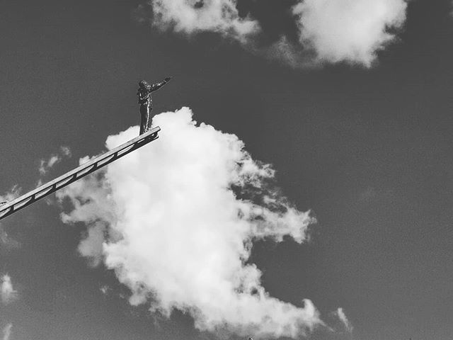 a_nikolaeff's tweet photo. #moscowcity #moscow #clouds #huaweimate20pro https://t.co/qhoBXyyoXs https://t.co/o2K3r1tt4V